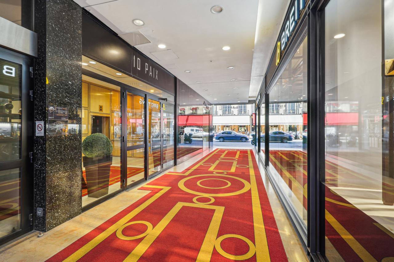 Bureau Paris 242m² Location bureau Paris OLBUR2428217 1